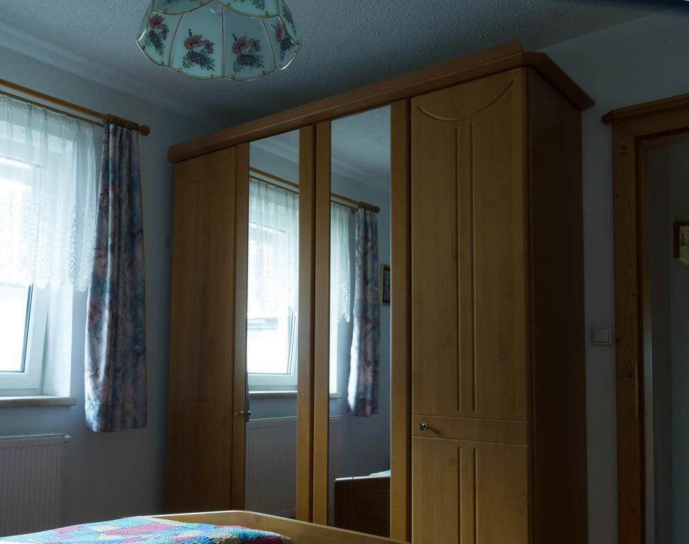 Ganhoer- Fam. Kaar Wintersdorf Habitación foto